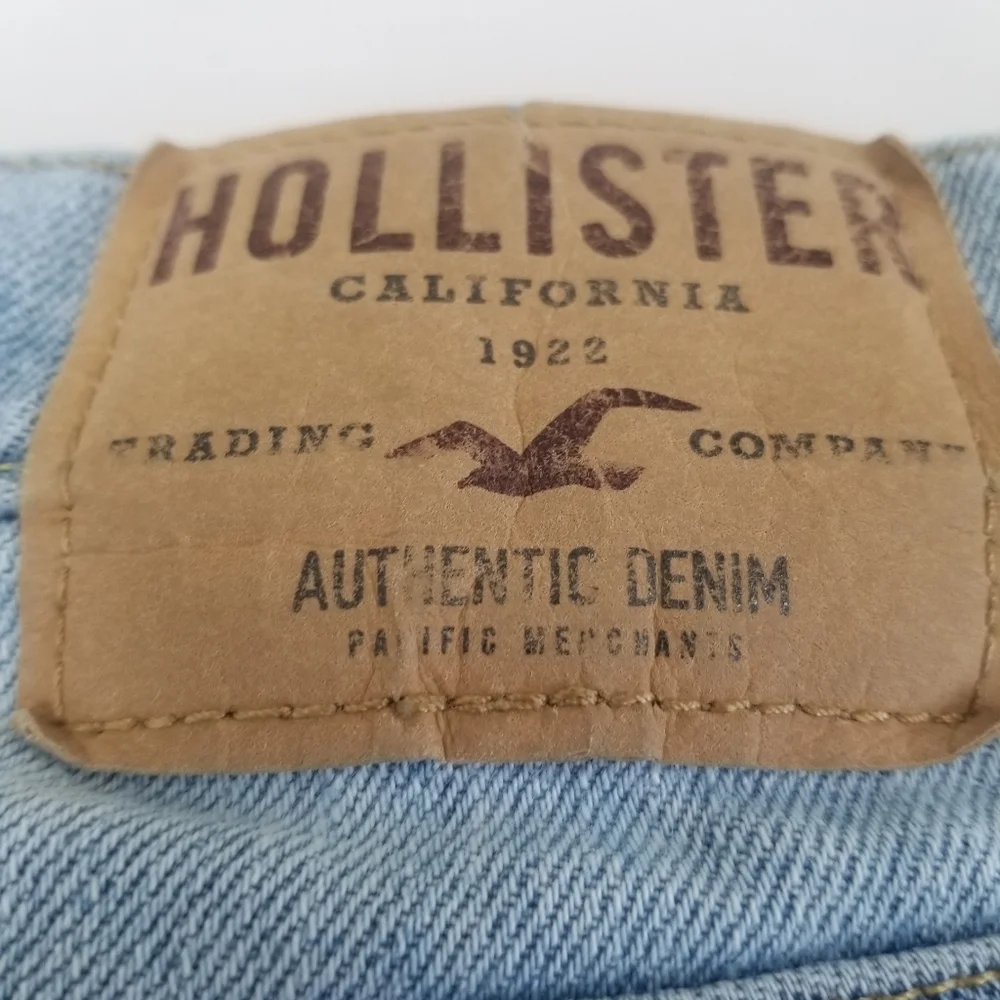 Hollister Slim Straight Jeans Tag 32x30 Actual 33.5-34x30.5-31